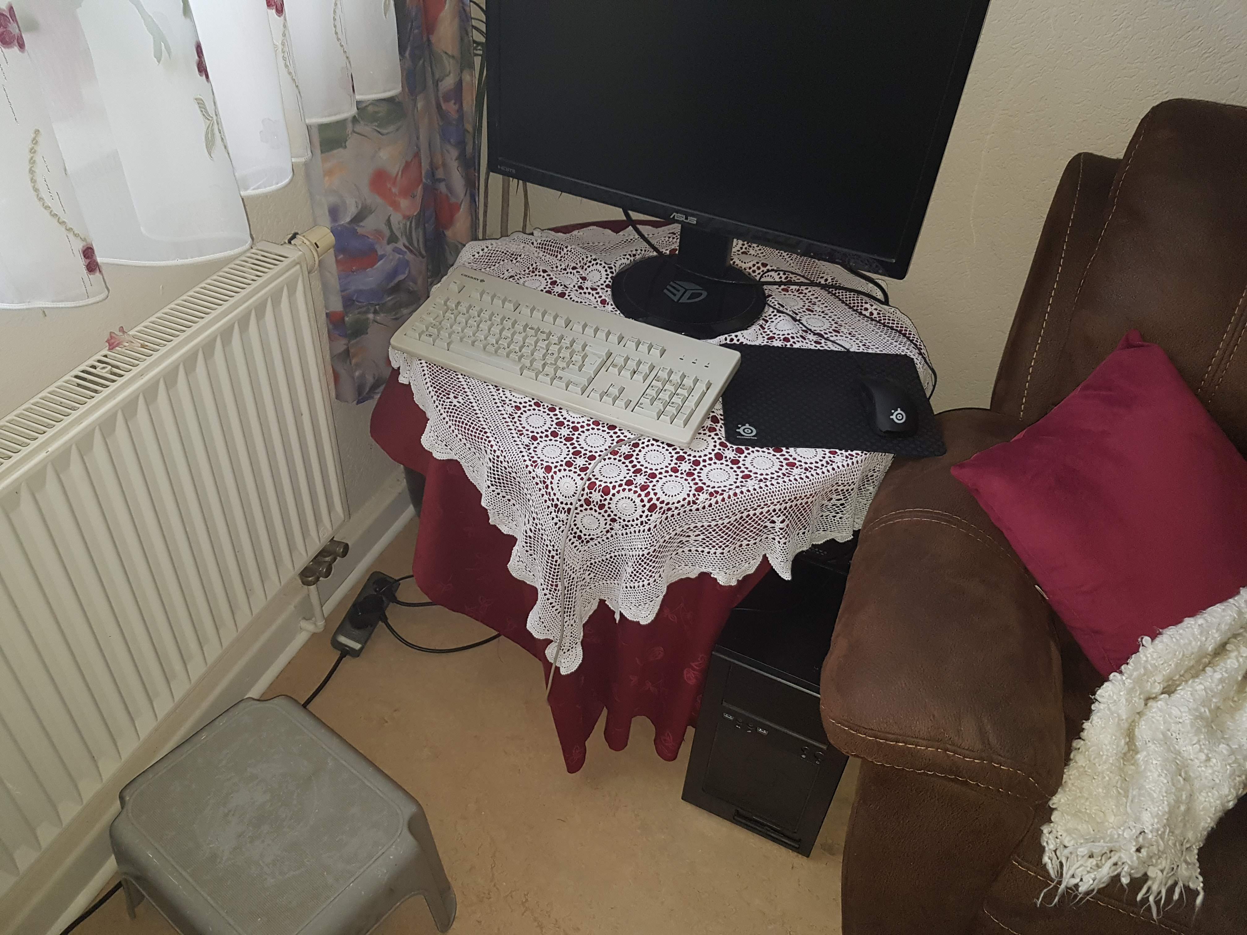 Featured image of post Anime Room With Gaming Setup : You definitely should not look that up…