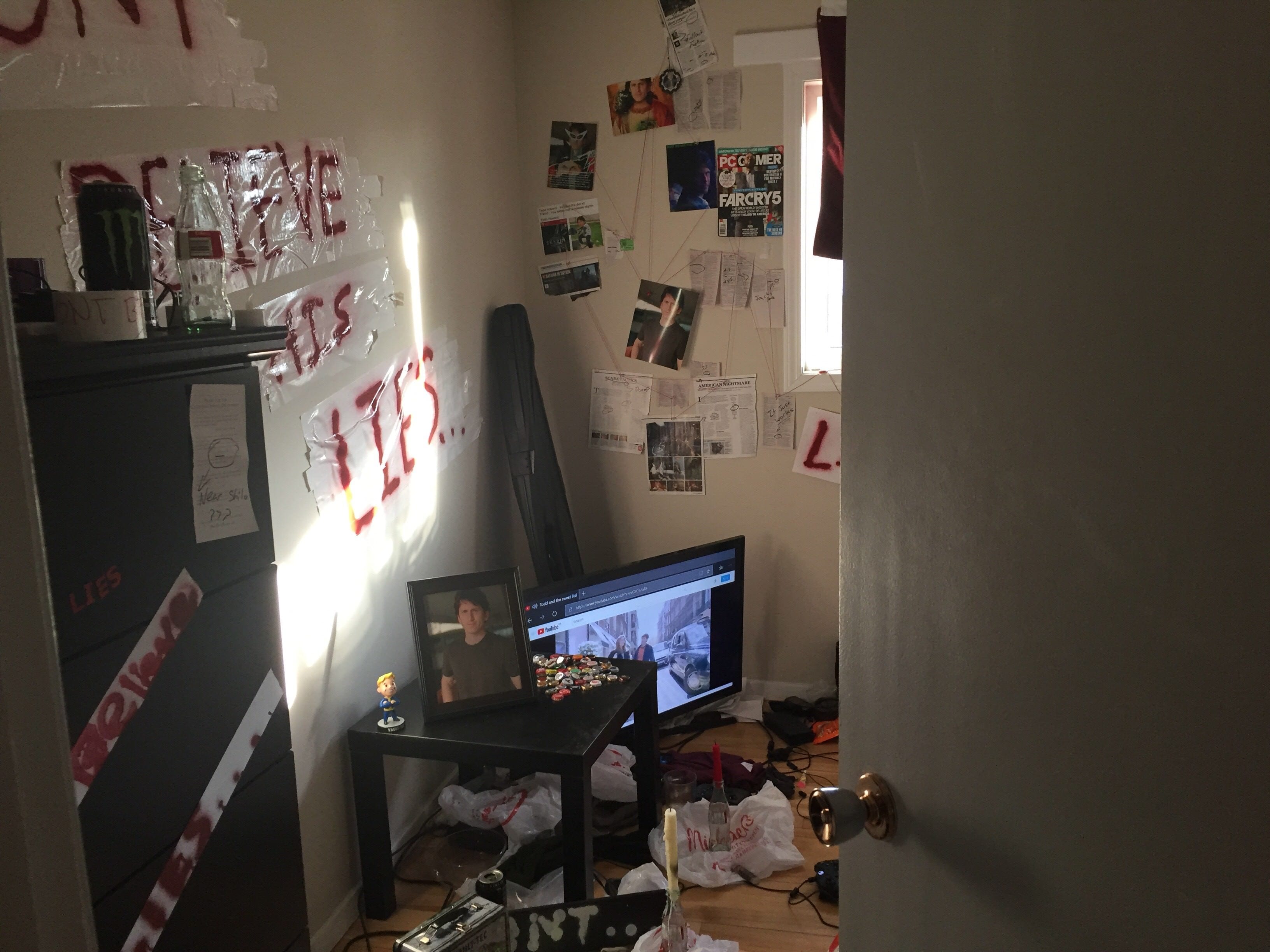 We Might have Found the Worst Gaming Set Ups of all Time