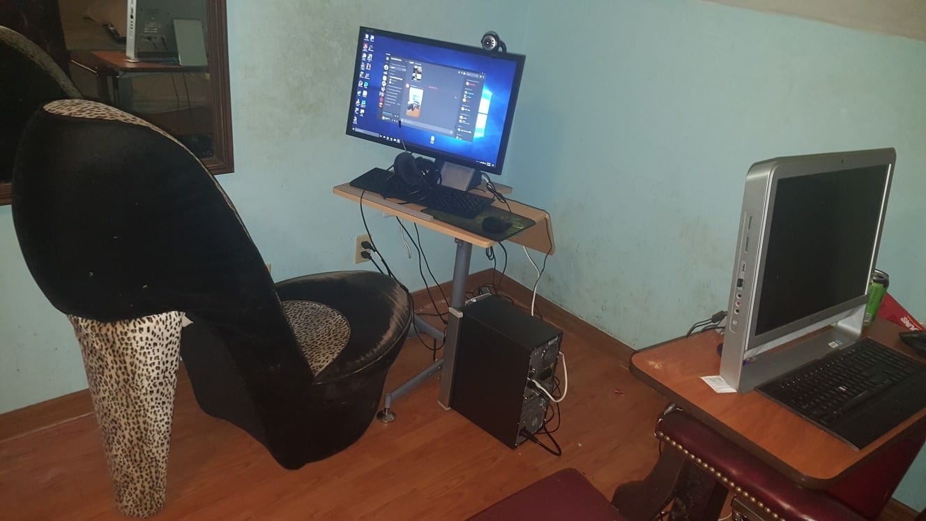 Featured image of post Anime Pc Setup Meme If you somehow understand it