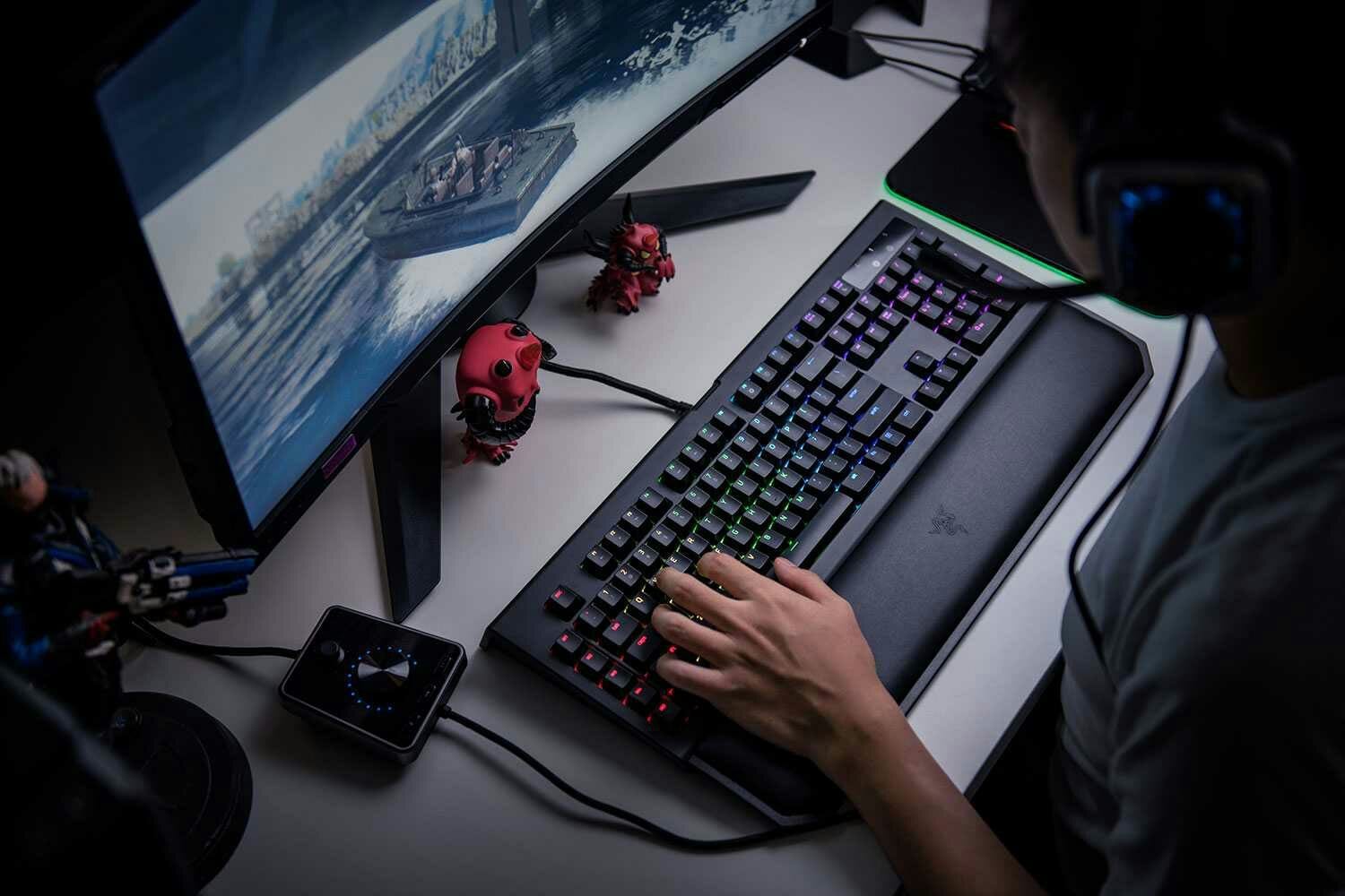 13 Things Every Gamer Needs For The Perfect Set Up Gamebyte