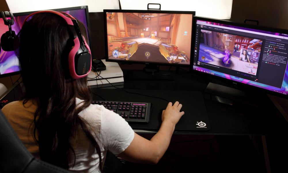 Mais Esports - #Streams: A streamer completou dizendo para os espectadores mais generosos apoiarem canais em crescimento e instituições de caridade com o dinheiro que eles supostamente enviariam para ela! O que
