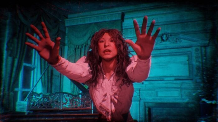 Red Dead lady in halloween outfit